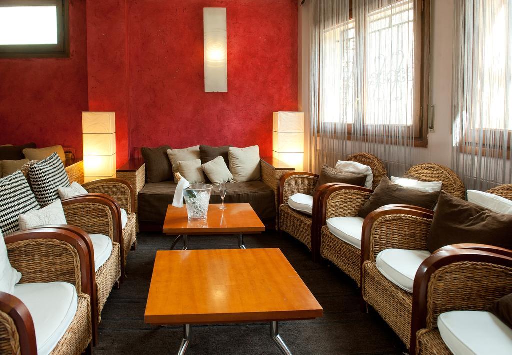 Hotel Mila Енкамп Экстерьер фото